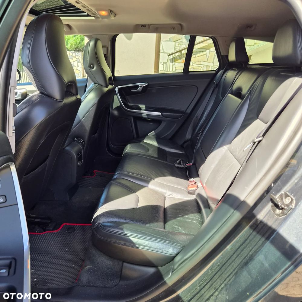 Volvo V60 D4 Drive-E Summum - 10