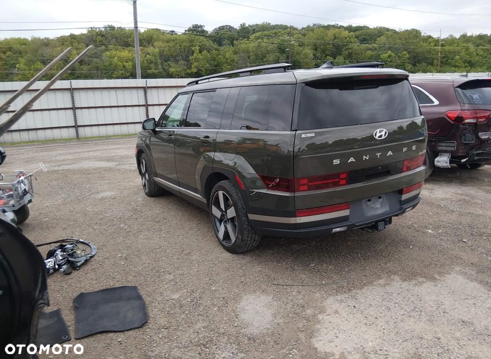 Hyundai Santa Fe - 3