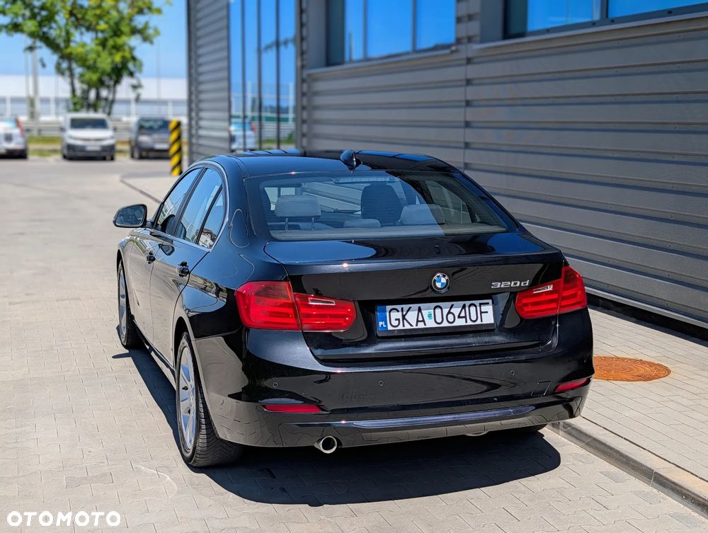 BMW Seria 3 320d Efficient Dynamics EU6 - 2