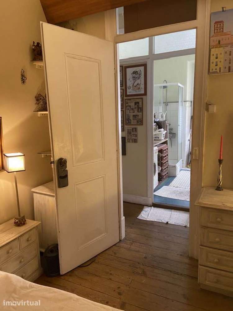 Quarto - localizado em Alcântara Lisbon - Grande imagem: 4/17
