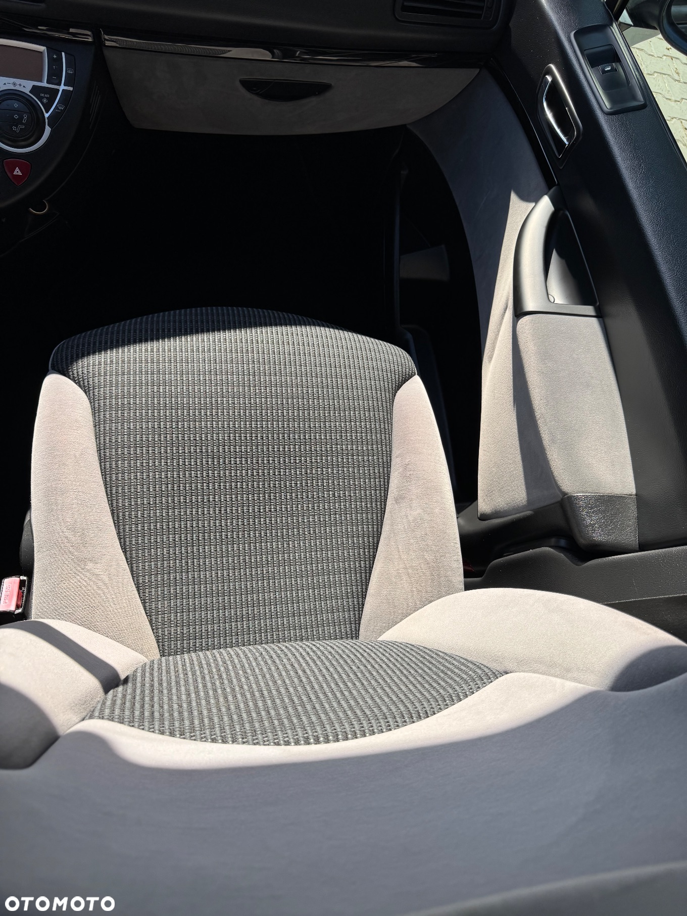 Citroën C8 2.0 16V Confort - 17