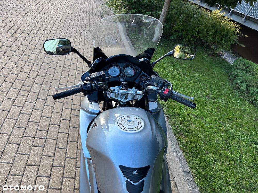 Honda CBF - 3
