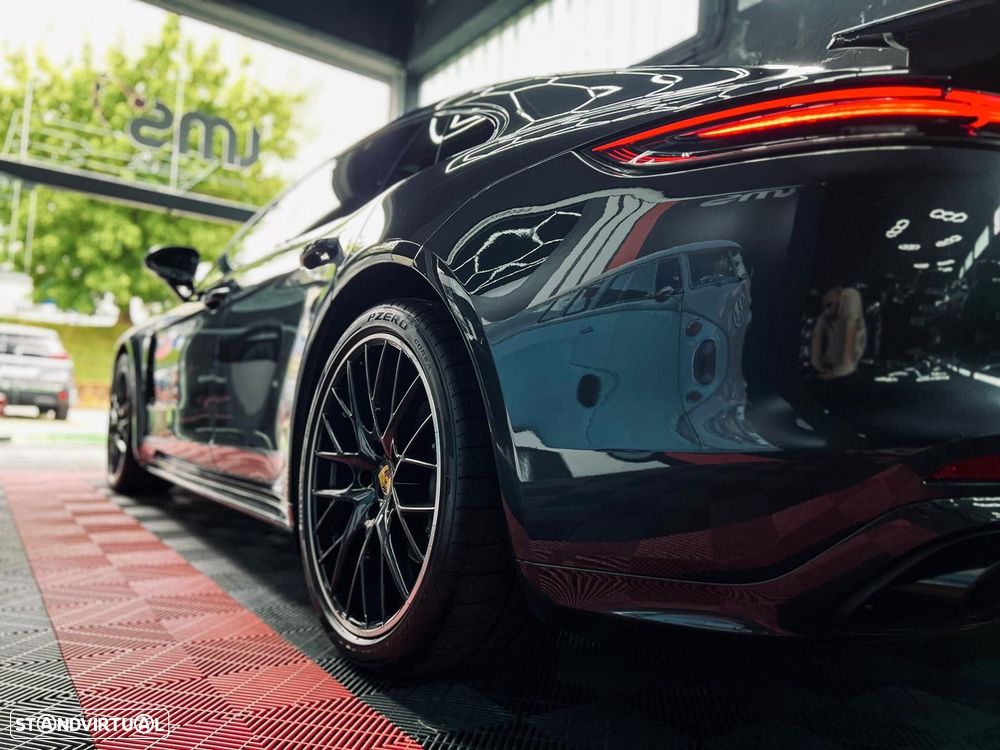 Porsche Panamera 4 S - 14