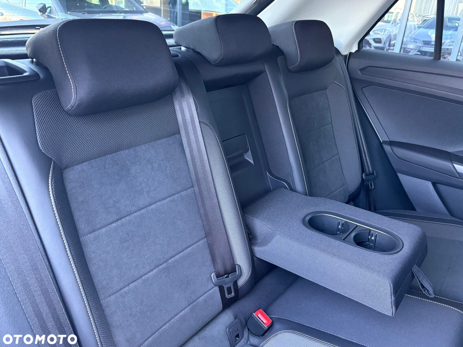 Volkswagen T-Roc 1.5 TSI Style DSG - 16