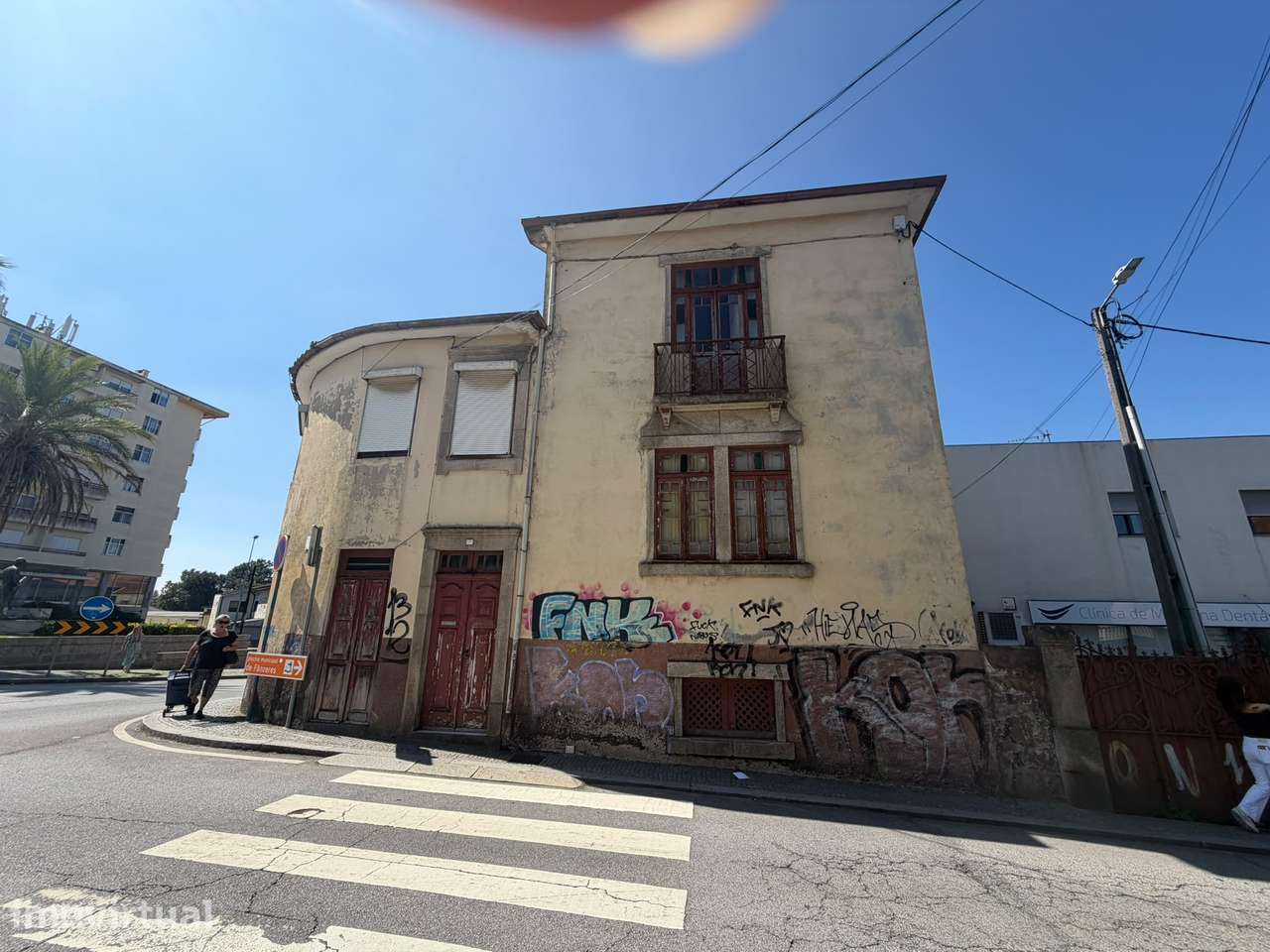 Prédio | 23 Divisões | Garagem 2 Carros | Quintal 90m2 | Rio Tinto - Grande imagem: 5/38