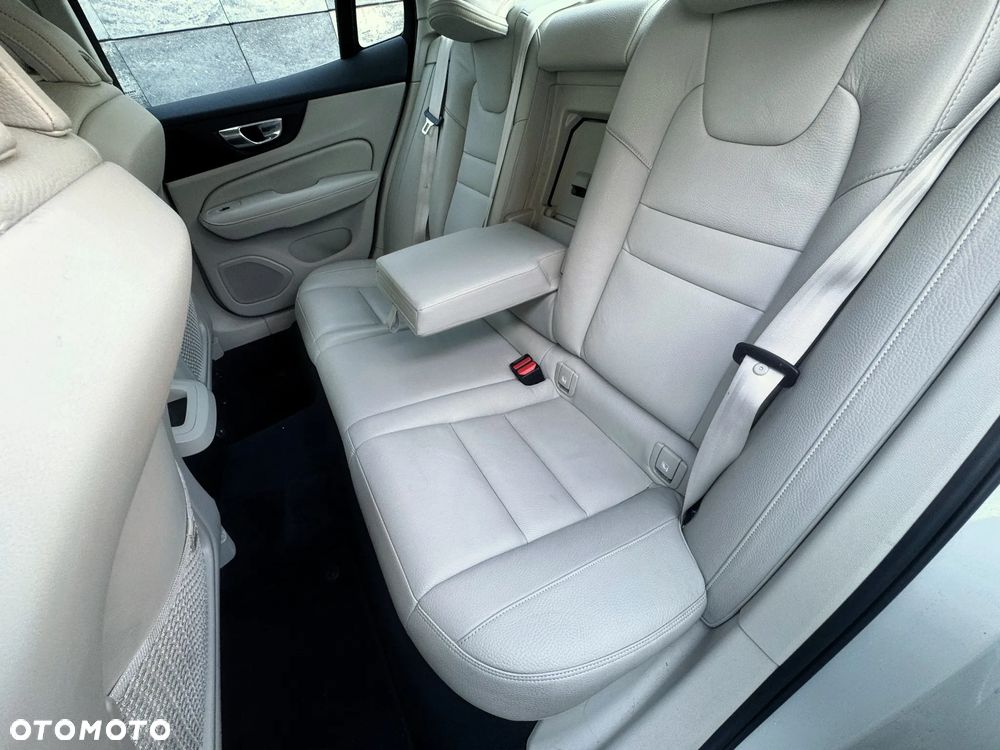Volvo S60 B4 B Inscription - 9