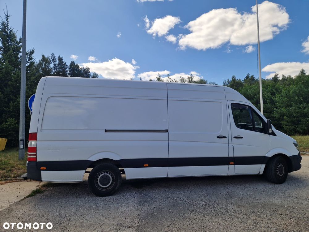 Mercedes-Benz Sprinter - 4