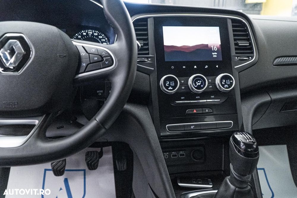 Renault Megane TCe GPF Intens - 30