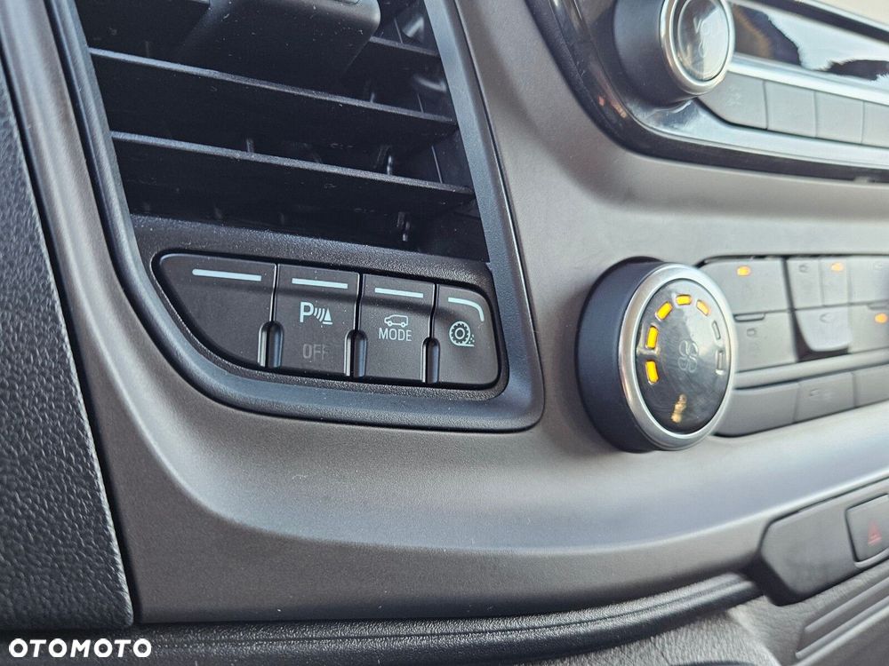 Ford transit-custom L2H1 *99999zł NETTO* Brygadówka 6 osób 2.0TdCi/131KM - 32