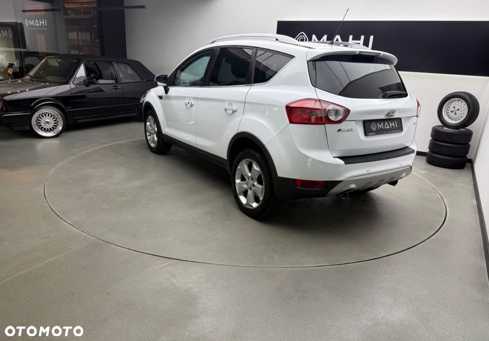 Ford Kuga - 8
