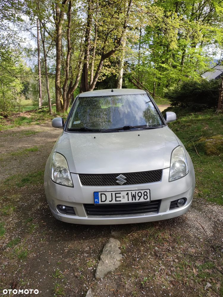 Suzuki Swift 1.3 GS - 1