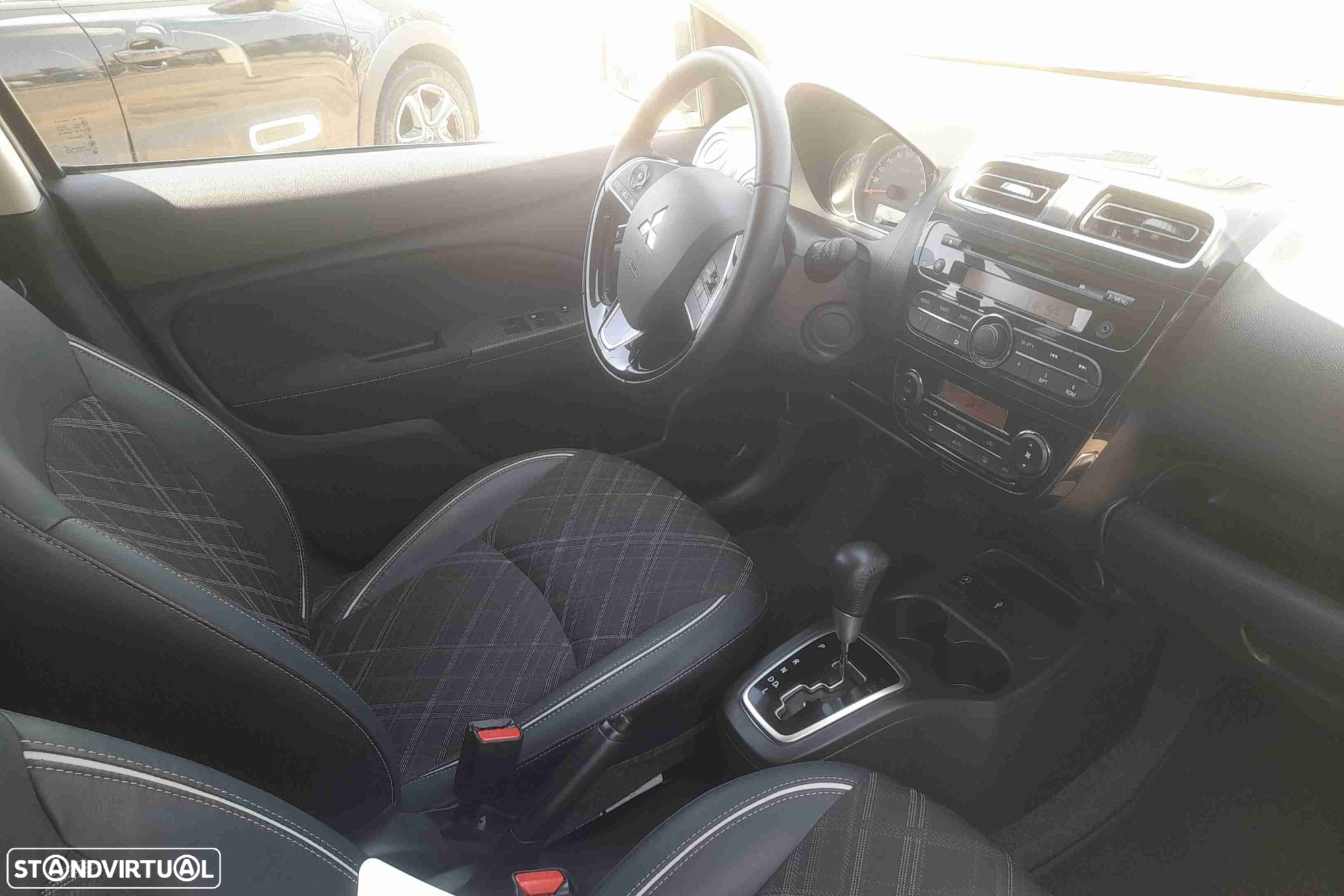 Mitsubishi Space Star 1.2 Intense CVT - 8