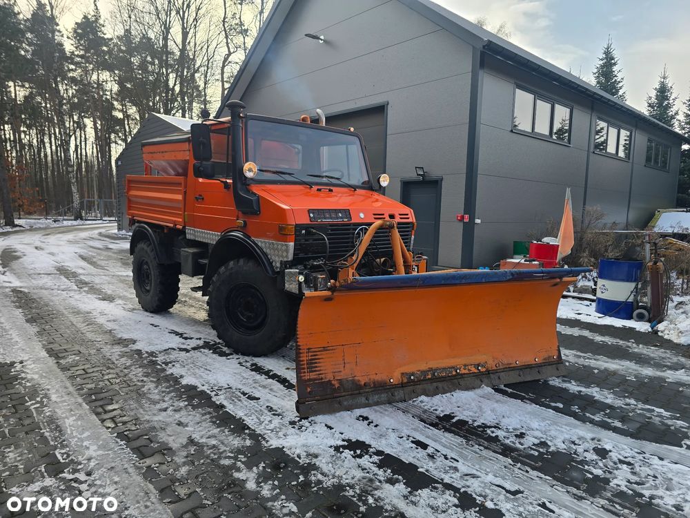 Unimog Mercedes Unimog U 1400 - 28