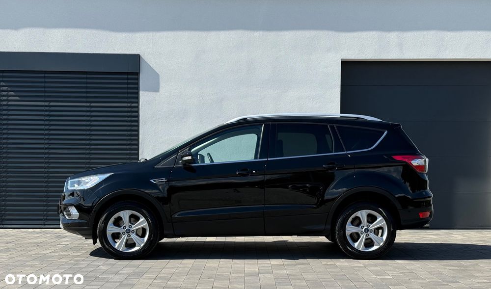 Ford Kuga 1.5 EcoBoost 2x4 Titanium - 4