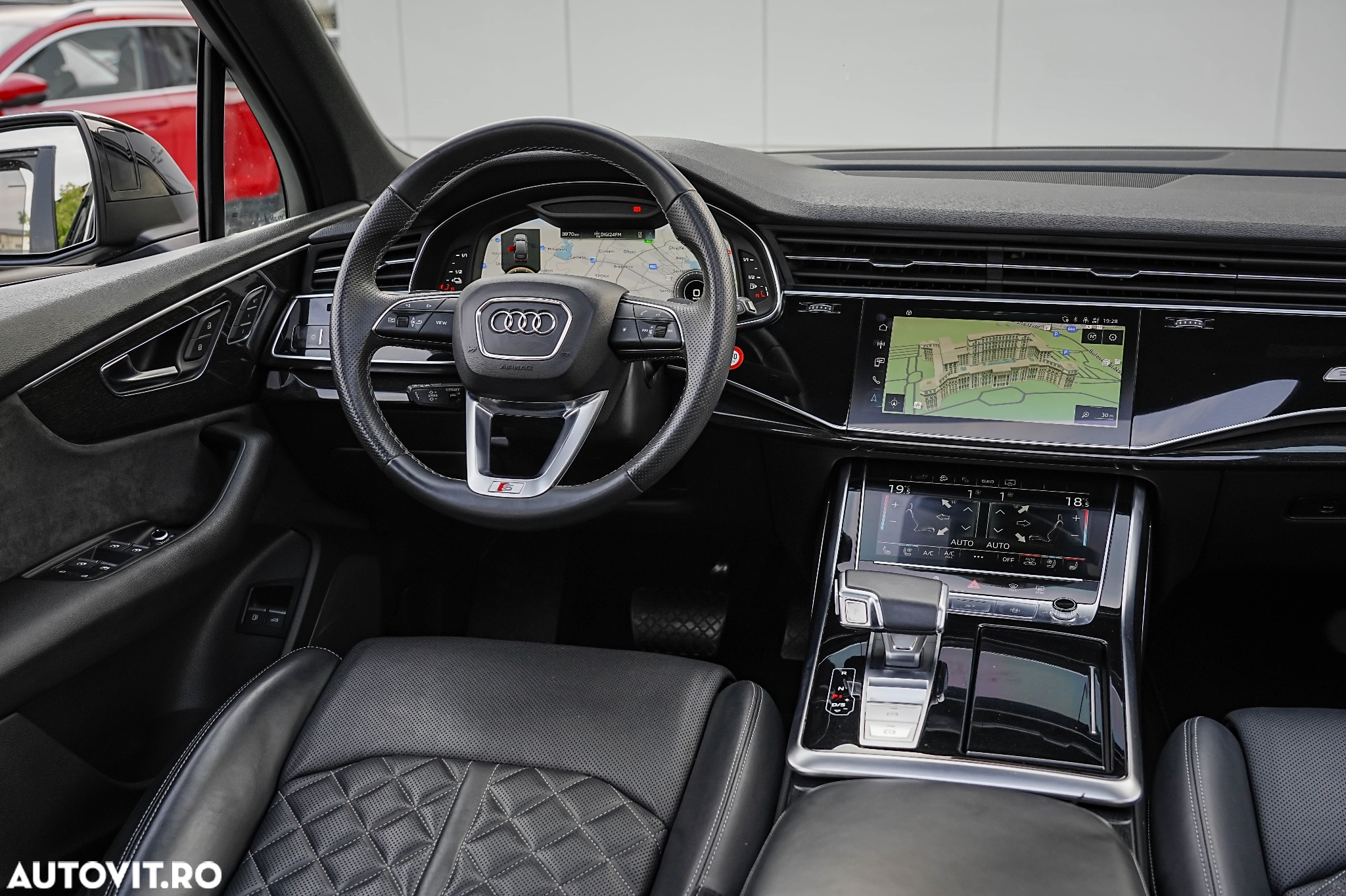 Audi Q7 55 TFSI e quattro Tiptronic PHEV S Line - 7