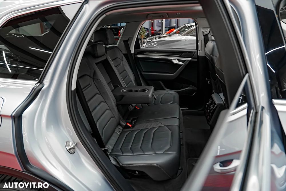 Volkswagen Touareg 3.0 V6 e-Hybrid 4Motion Aut. Elegance - 12