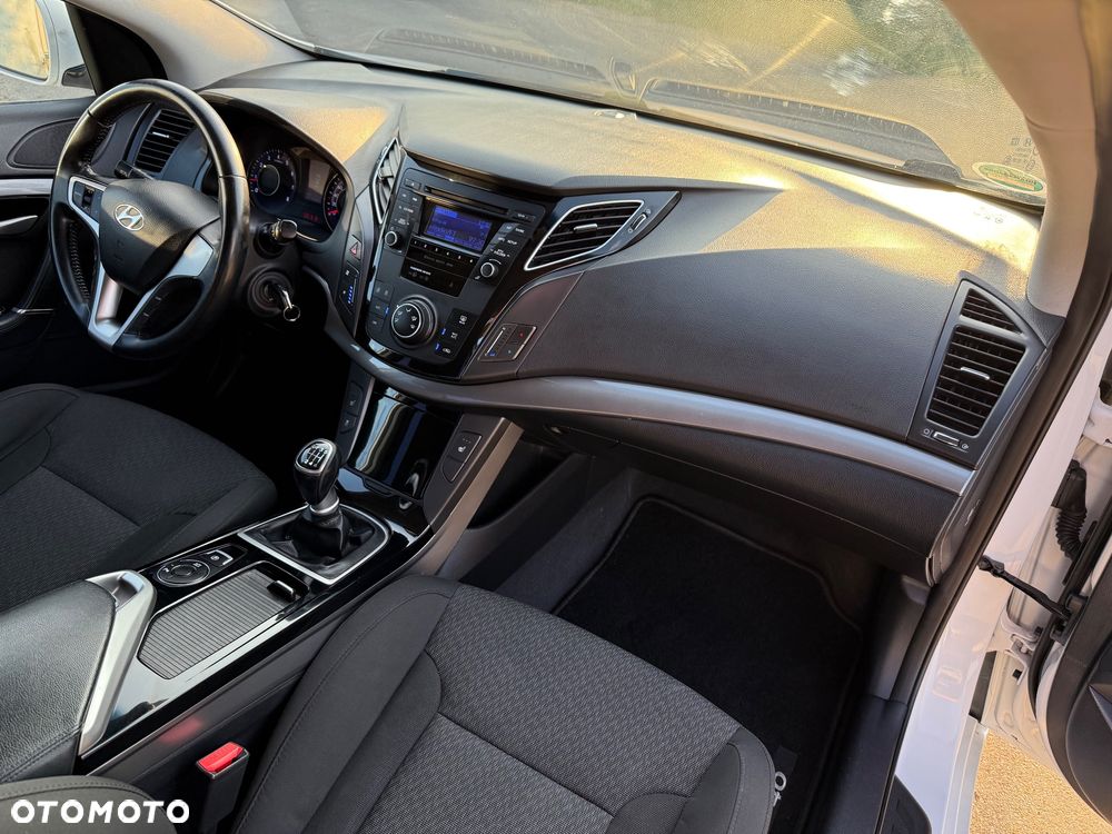 Hyundai i40 1.6 GDI Comfort + - 35