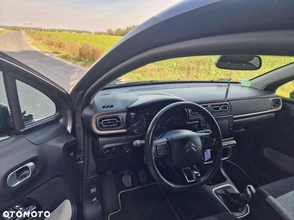 Citroën C3 1.2 PureTech Shine - 21
