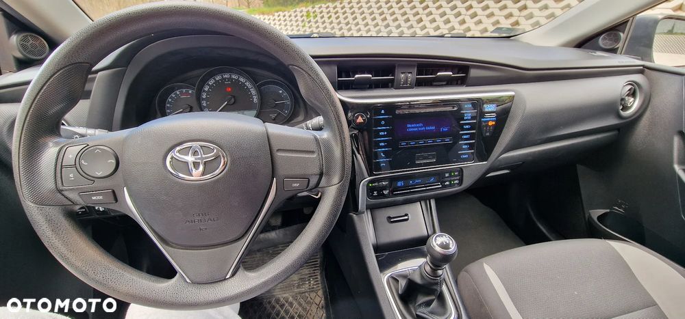 Toyota Auris 1.33 VVT-i Life - 4