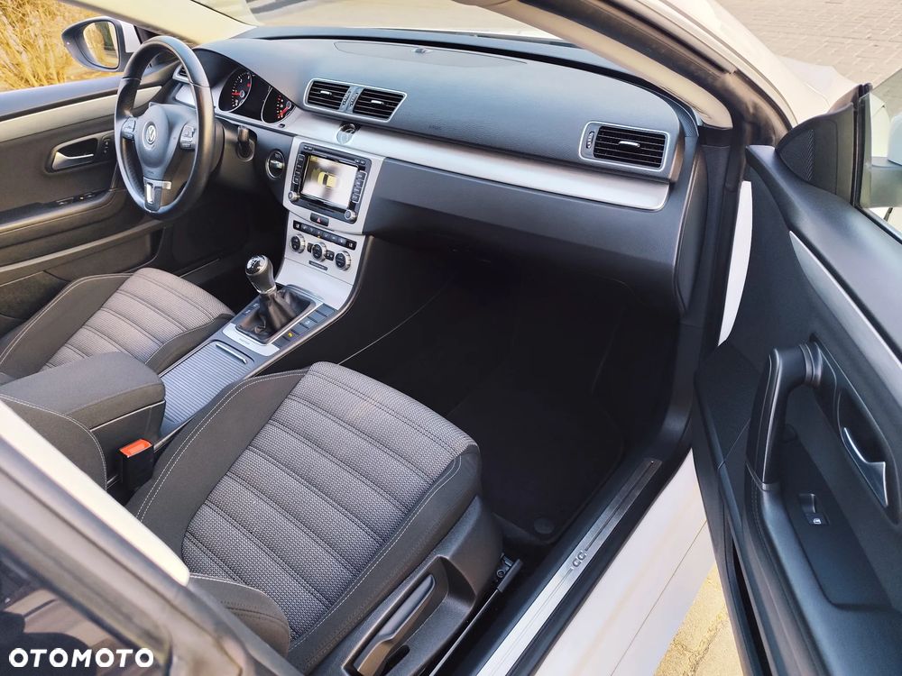 Volkswagen CC 2.0 TDI 4Motion BlueMotion Technology - 11