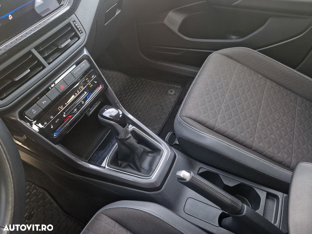 Volkswagen T-Cross - 20