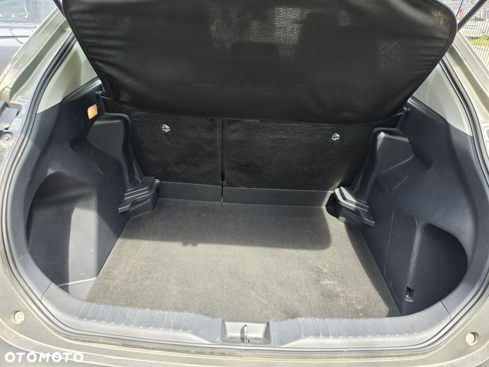 Toyota Yaris Cross Hybrid 1.5 Comfort - 17