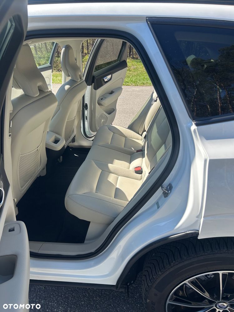 Volvo XC 60 T5 AWD Geartronic Momentum - 18
