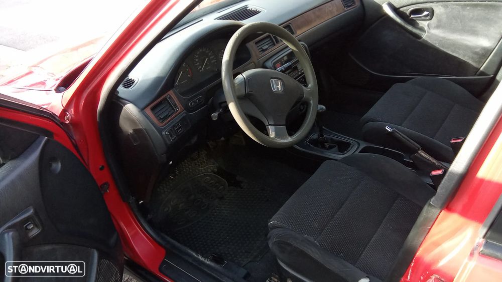 Honda Civic 1.4i - 10