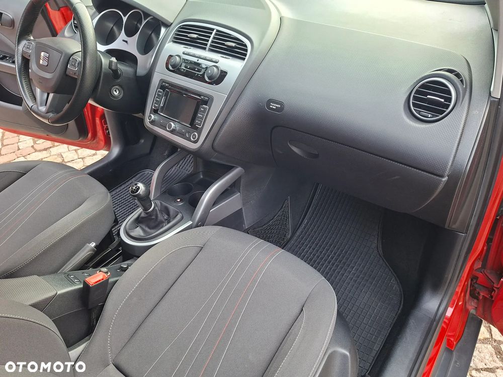 Seat Altea XL 2.0 TDI CR DPF Style Copa - 21