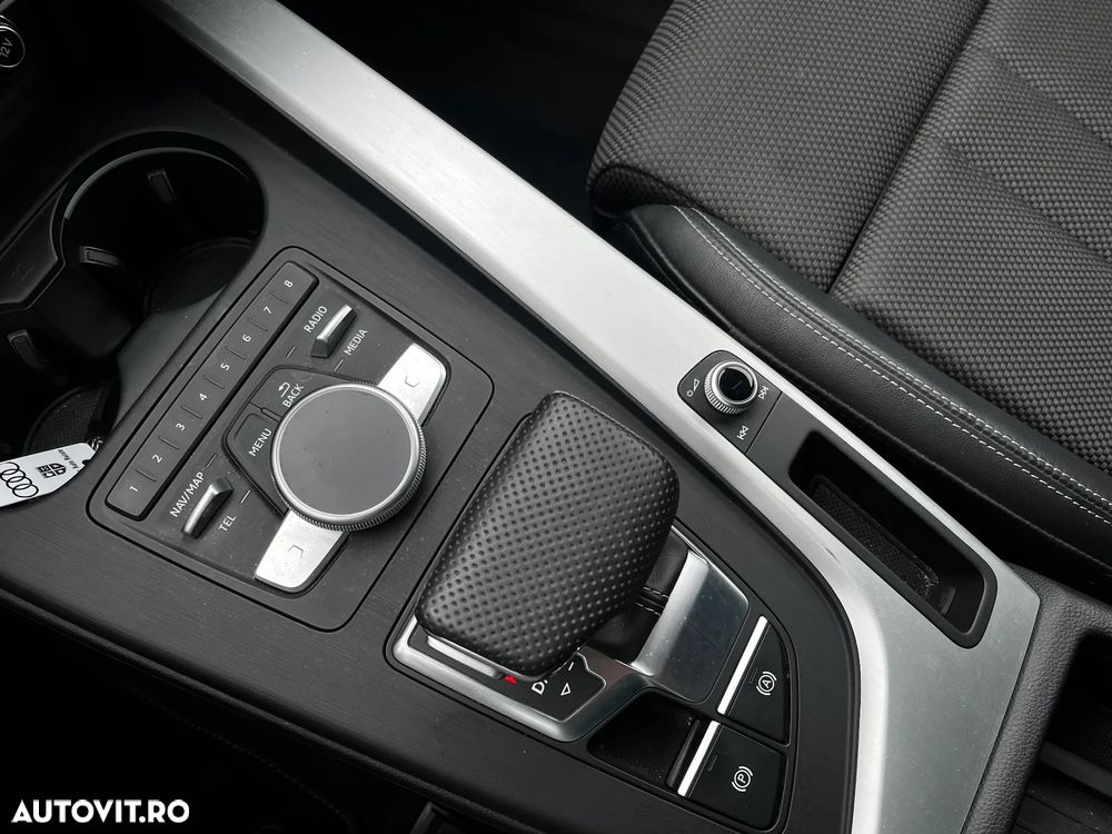 Audi A4 Avant 2.0 40 TDI quattro S tronic S Line - 22