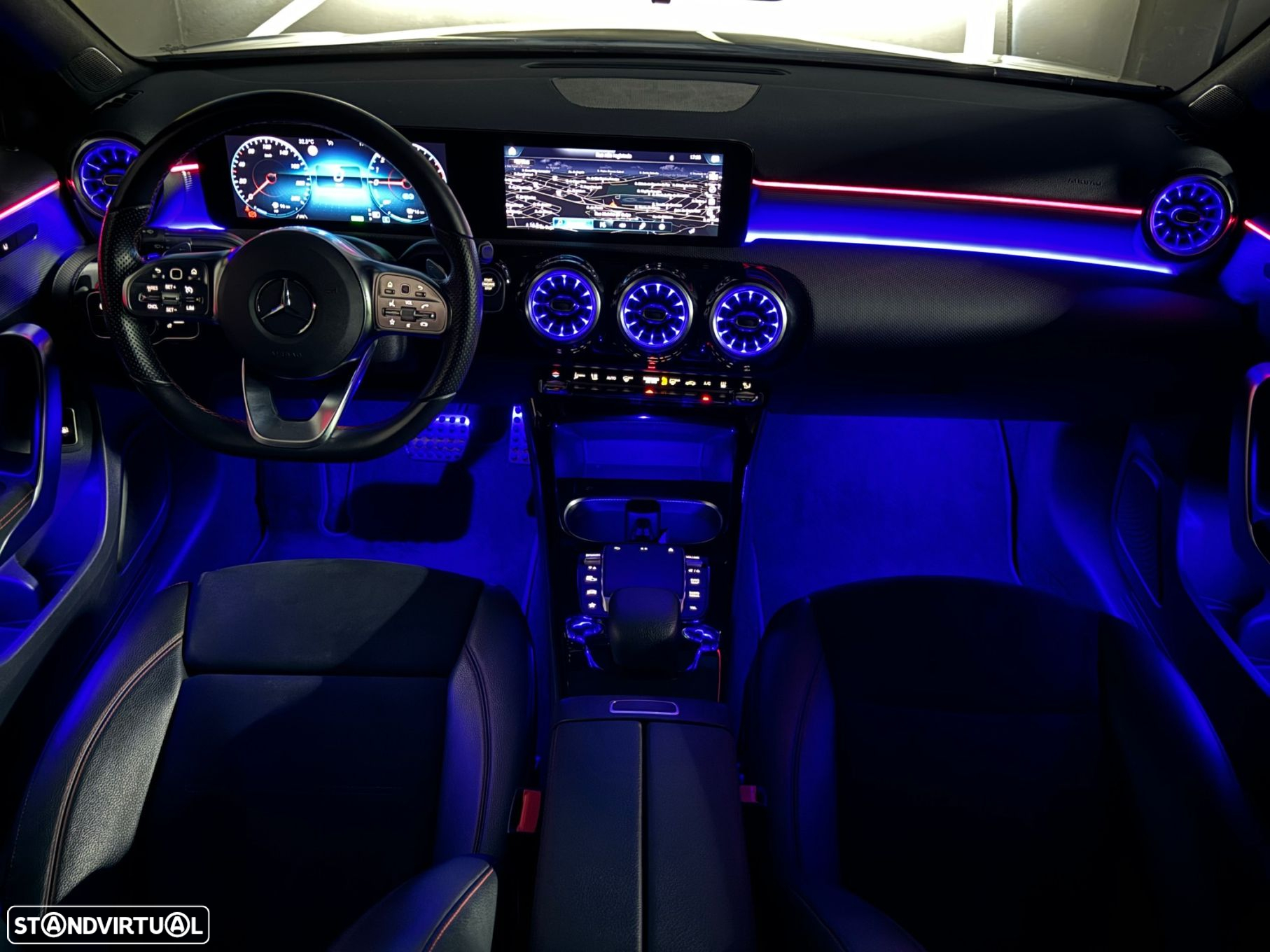 Mercedes-Benz A 250 Limousine e AMG Line - 22
