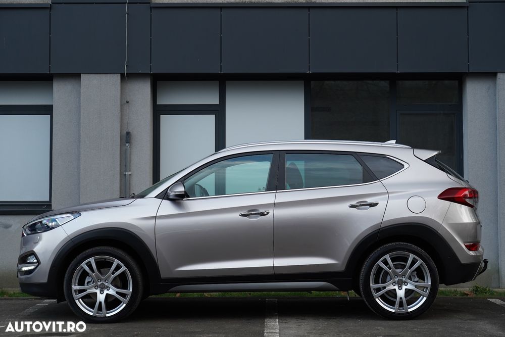 Hyundai Tucson 2.0 CRDI 4WD 6AT Luxury Pack+ - 22