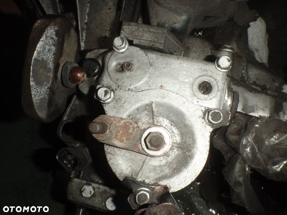 obudowa korpus dzwon skrzynia biegów seicento punto panda grande evo 500 punto fiorino seicento uno cinqecento 900 1.1 - 8