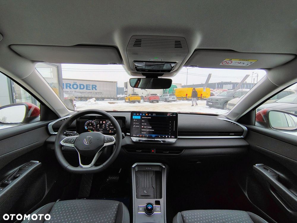 Volkswagen T-Roc - 21