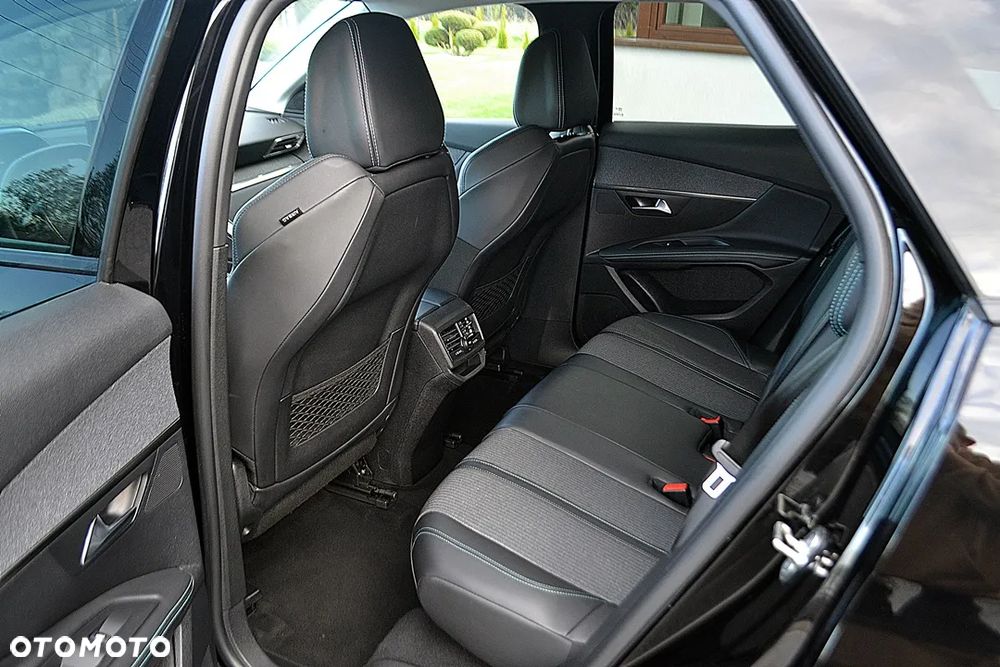 Peugeot 3008 BlueHDi 130 Stop & Start EAT8 Allure - 15