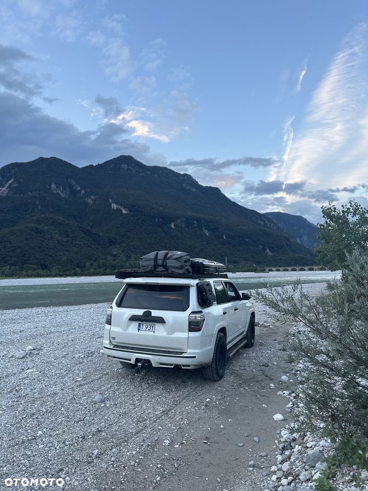 Toyota 4-Runner - 1