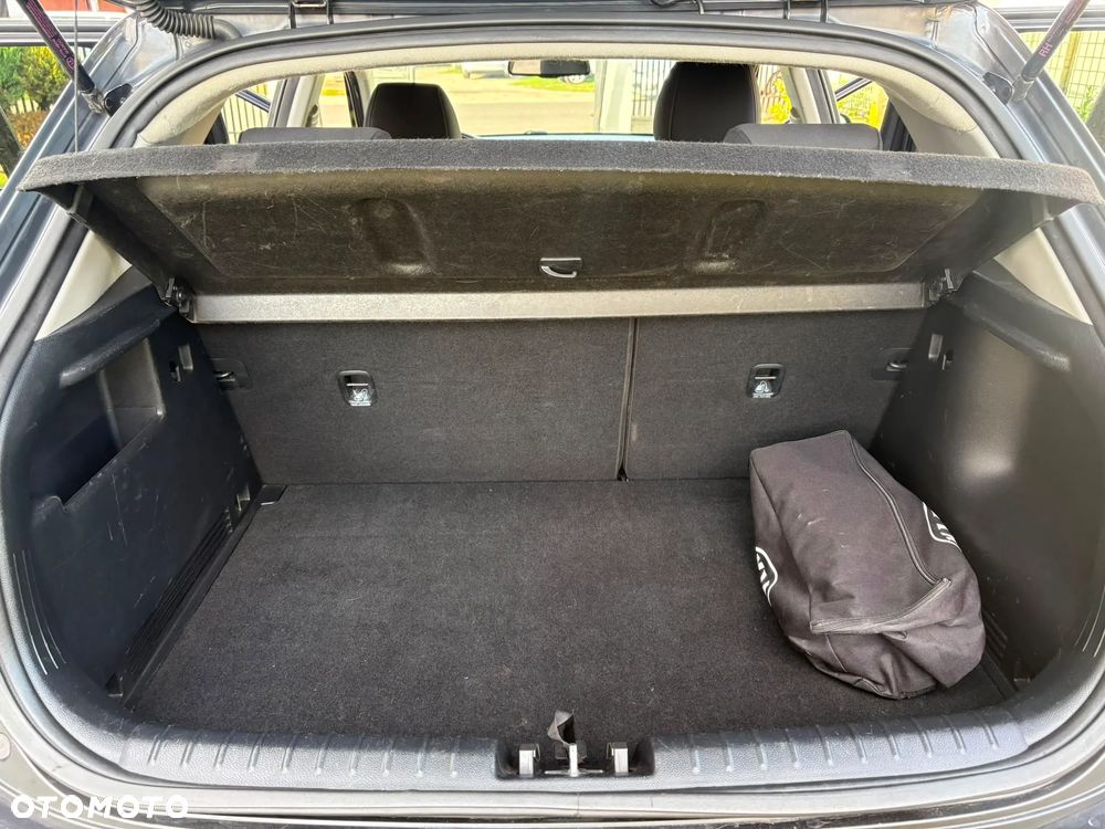 Kia Stonic 1.6 CRDi L - 17