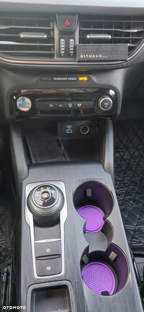 Ford Kuga ver-2-5p-phev-fwd-titanium-x - 26