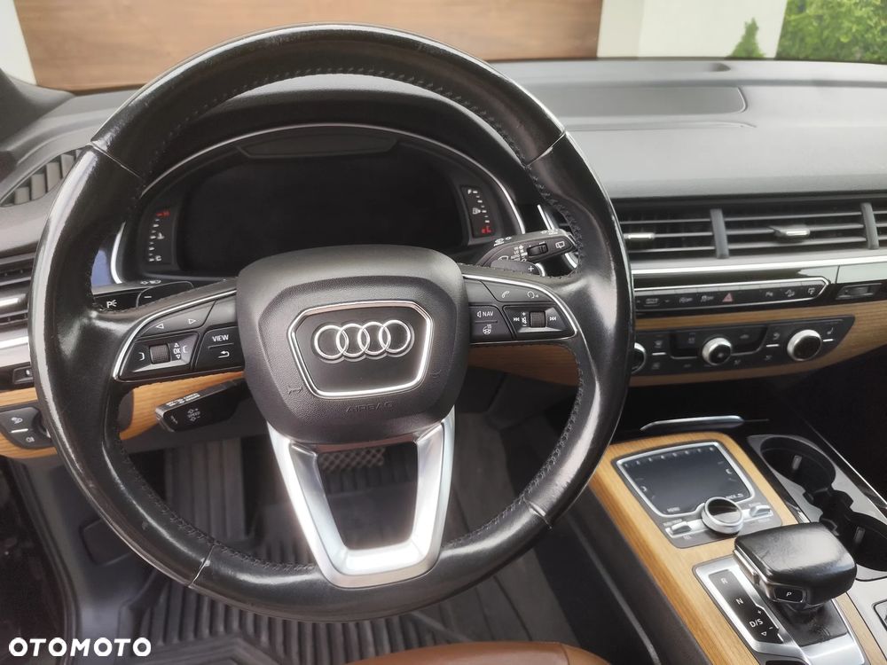 Audi Q7 - 19