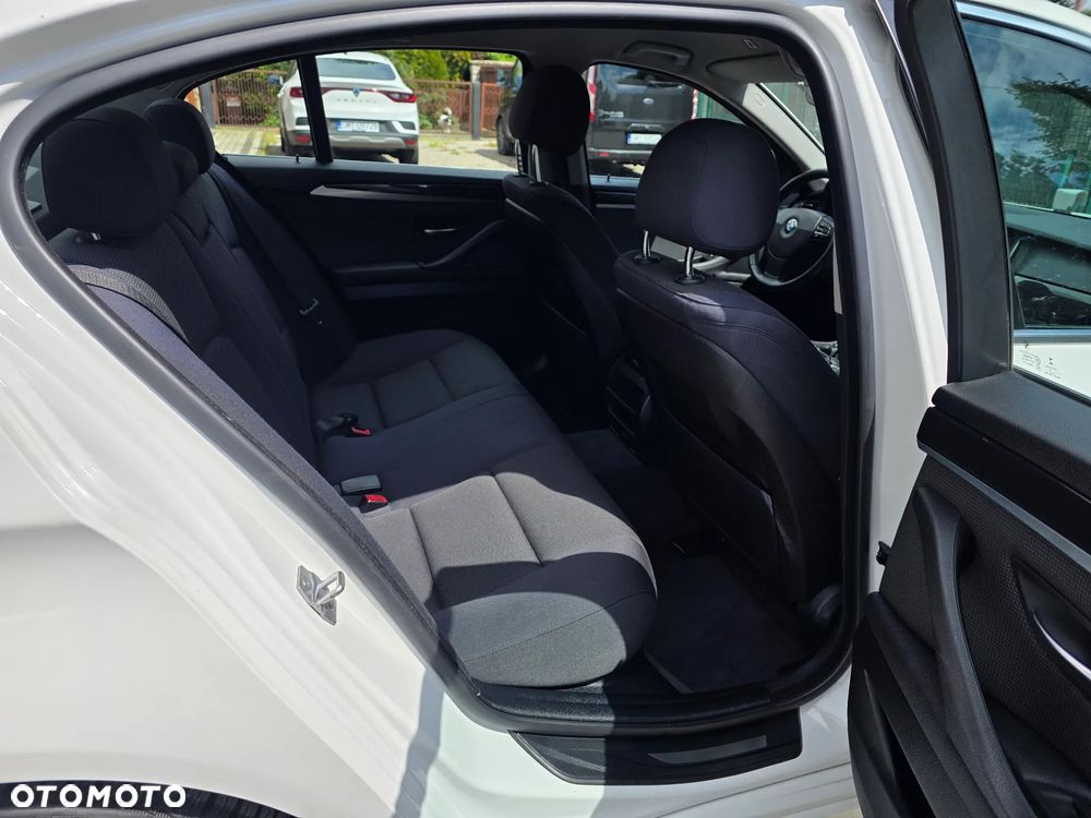 BMW Seria 5 520d - 10