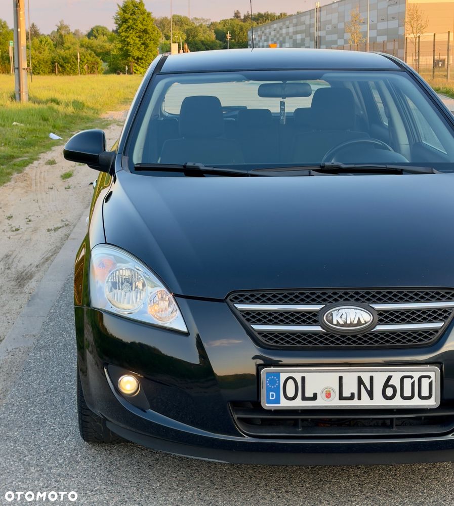 Kia Ceed 1.6 Comfort - 32