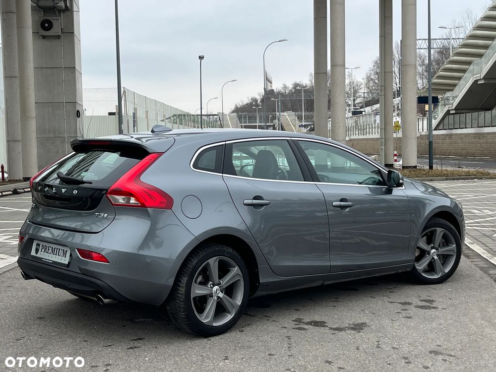 Volvo V40 T3 Drive-E Inscription - 11