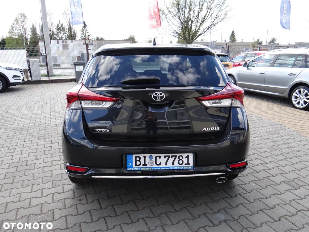 Toyota Auris 1.2 Turbo Team Deutschland - 9