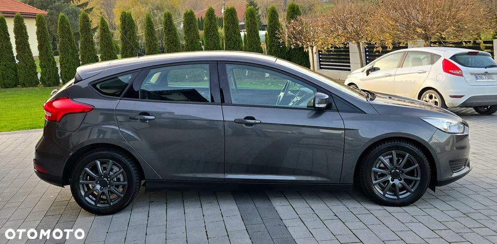 Ford Focus ver-1-0-ecoboost-start--stopp--system-active-x - 12