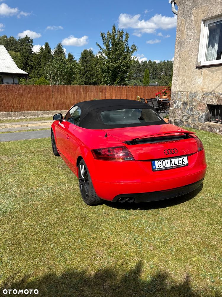 Audi TT Roadster - 11
