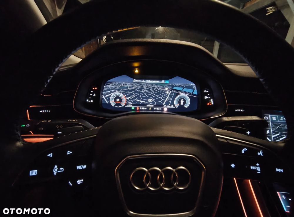 Audi Q8 55 TFSI mHEV Quattro Tiptronic - 33