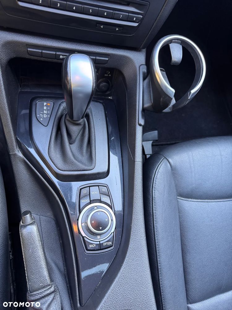 BMW X1 xDrive20d - 8