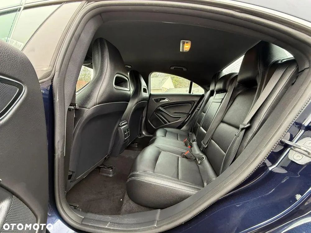 Mercedes-Benz CLA - 25