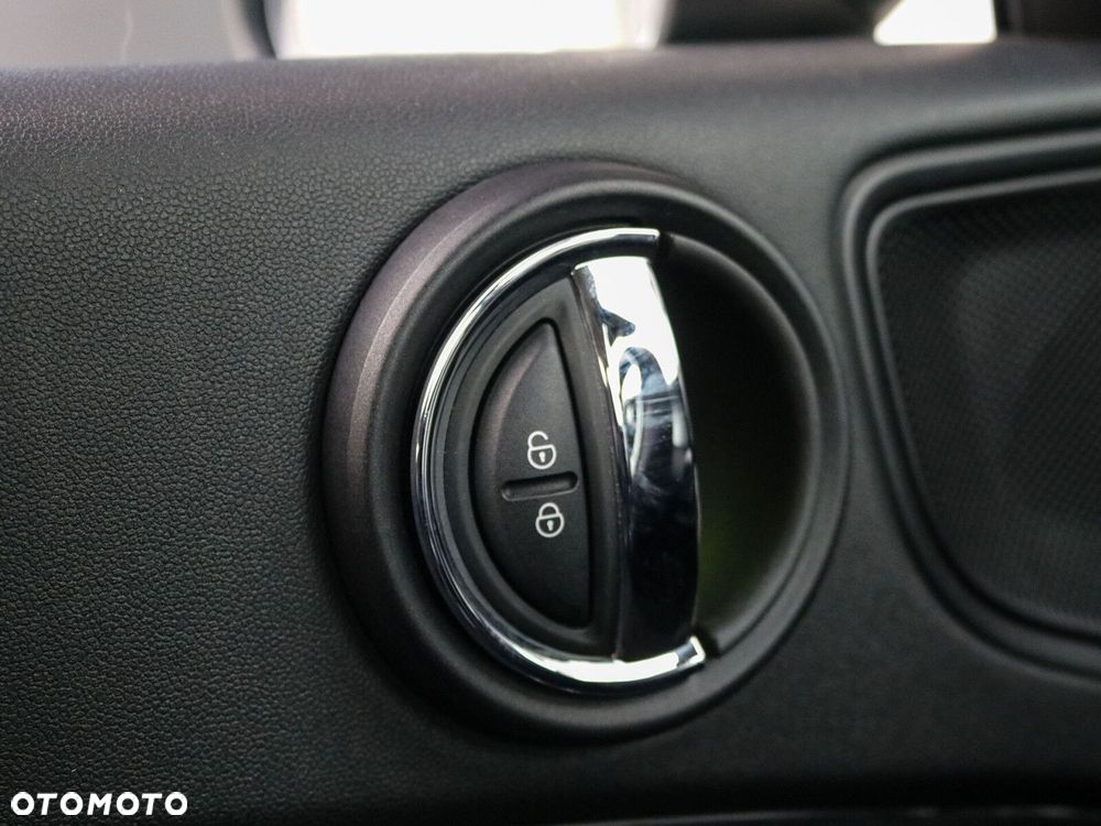 MINI Countryman Cooper Classic Trim - 16