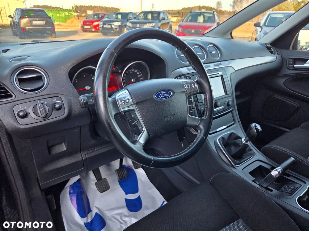 Ford S-Max 2.0 TDCi DPF Titanium - 19